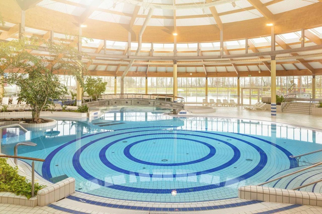 Balkon, Gratis Nutzung Vom Ahoi Erlebnisbad Und Sauna In Sellin - Villa Karola Fewo 09 Goehren  Εξωτερικό φωτογραφία