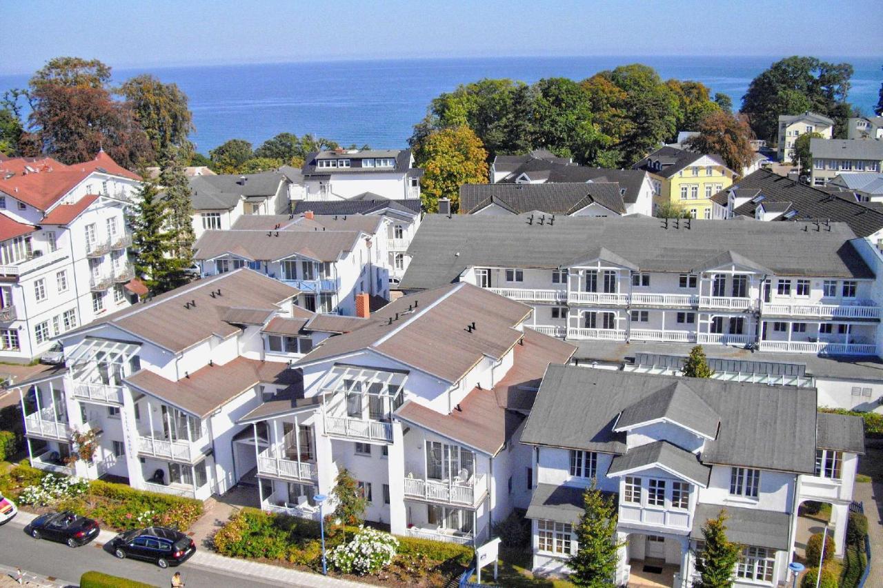 Balkon, Gratis Nutzung Vom Ahoi Erlebnisbad Und Sauna In Sellin - Villa Karola Fewo 09 Goehren  Εξωτερικό φωτογραφία